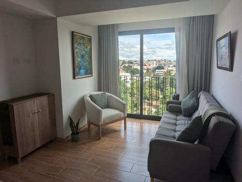 Apartamento céntrico y excepcional con 2 habitaciones, 2 baños en zona central de la ciudad