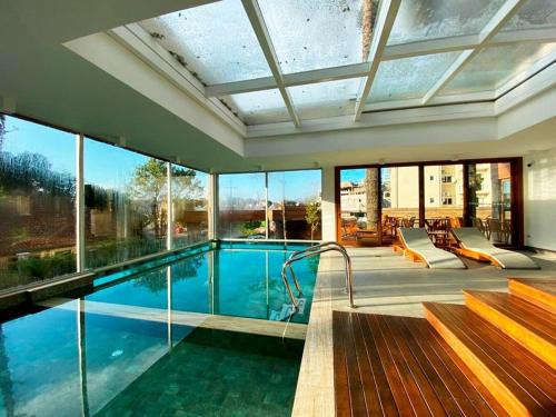 Apartamento c/2 suítes em Canela por Pense Gramado