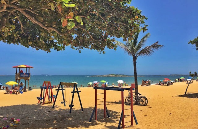 Apartamento com Wi-Fi a 190 m da Praia da Costa