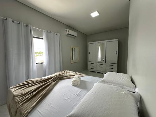 Apartamento completo ate 5 pessoas ou um quarto com sala e cozinha para 2 pessoas