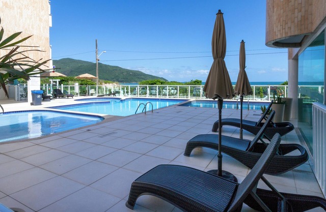 Apartamento de estilo com vista mar N1760