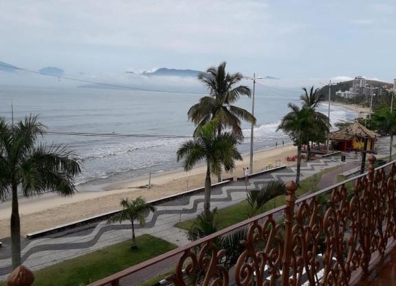 Apartamento de Frente p/ o Mar - Martim de Sá - Caraguatatuba/SP