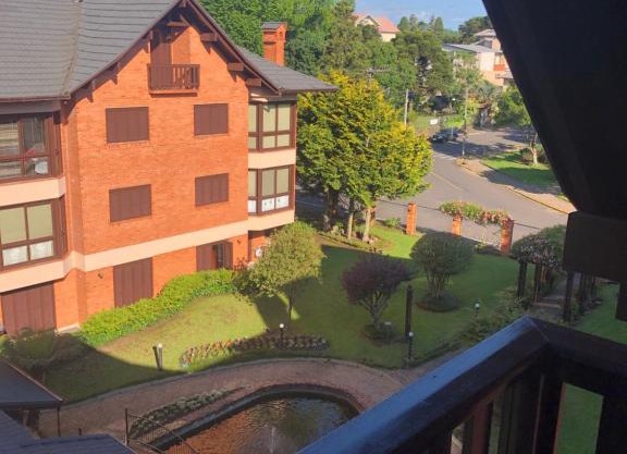 Apartamento Duplex 3 quartos com piscina aquecida