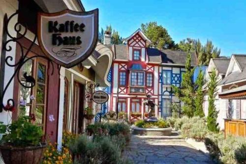 Apartamento em ALTO TERESÓPOLIS ao lado da feirinha