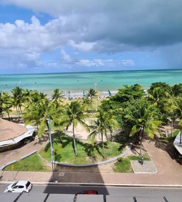 APARTAMENTO ENCANTADOR NA BEIRA-MAR DE MACEIÓ
