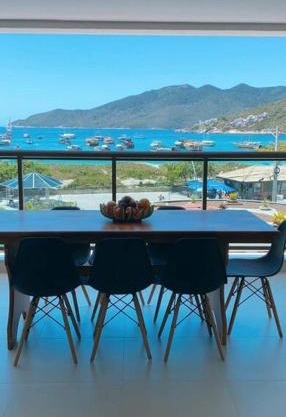 Apartamento frente ao Mar em Resort Pé na Areia