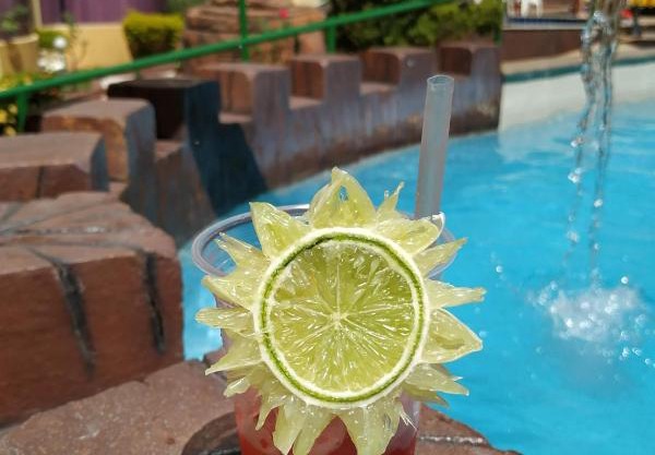 Apartamento para até 5 pessoas quarto andar com vista para piscinas 413