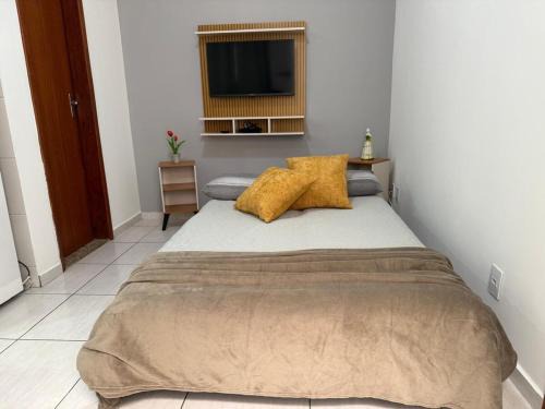 Apartamento próx a estação, Vila Militar e Afonsos