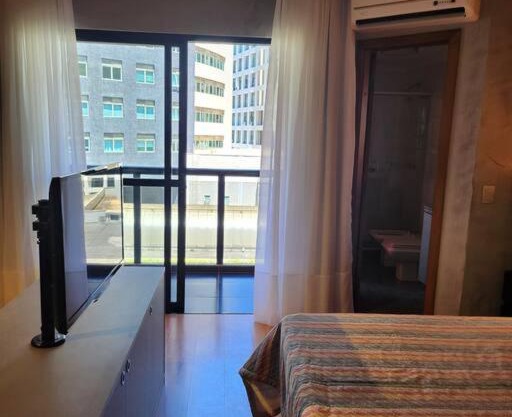 Apartamento recém-reformado na Avenida Batel!