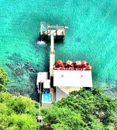 Apartamento tipo estúdio com vista para o mar