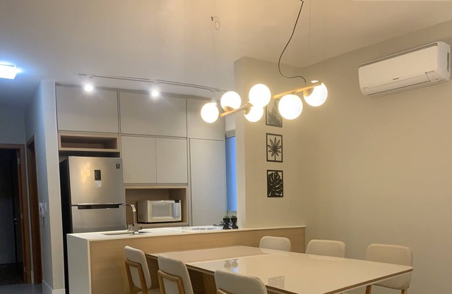 Apartamento Todo Reformado c/ ar Condicionado