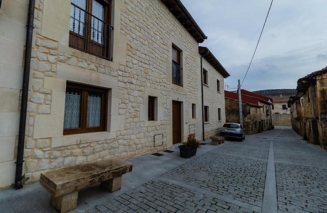 Apartamentos & casas rurales Santo Domingo de Silos