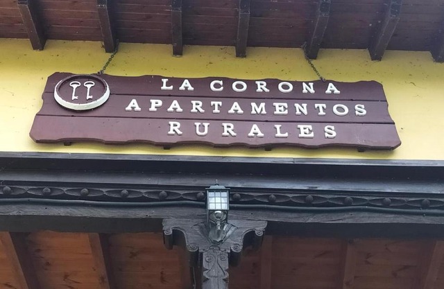 Apartamentos La Corona