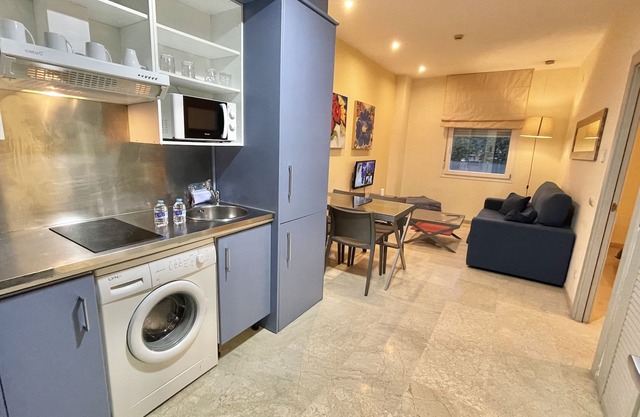 Aparthome® Residencial con Piscina, Parking, Wifi