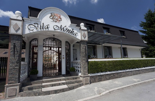 Aparthotel Vila Minka