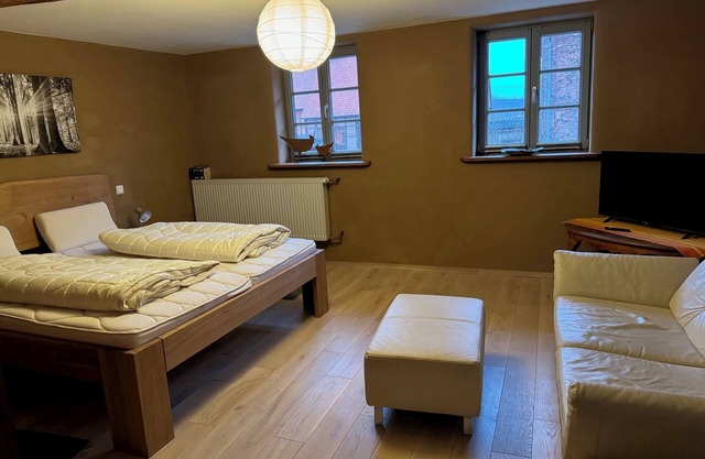 Apartment 'Schöneberger Bauernhof - Hühnerhaus' with Shared Garden and Wi-Fi