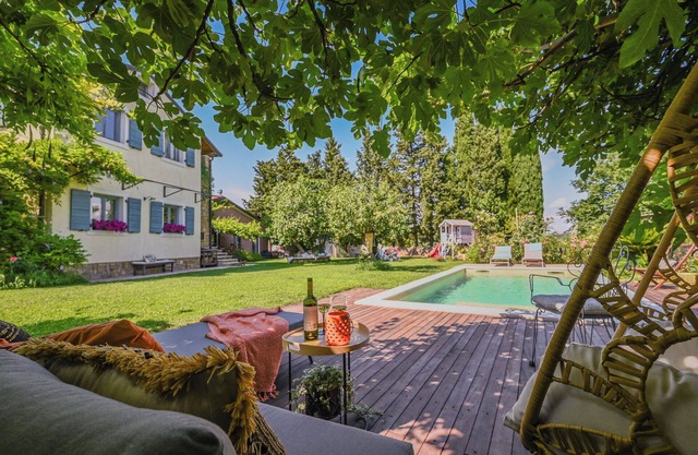 Apartma Medoši, Charming 1-bedroom apartment in enchanting Izola with WiFi, AC