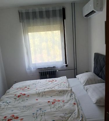 Apartman 19 Vinkovci, klimatiziran, self check-in