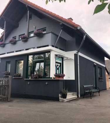 APARTMAN i SOBA HADELA