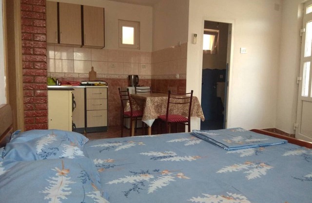 Apartman s puta in Bar!