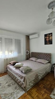 Apartman Tajna