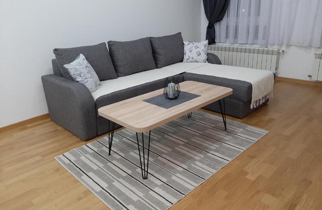 APARTMAN VIAGGIO i PARKING GARAŽA
