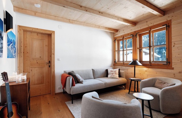 Apartment 'Steinbock' with Mountain View, Balcony and Wi-Fi