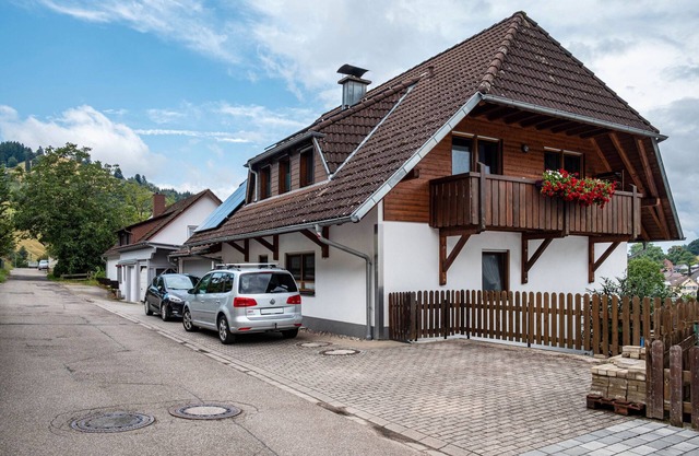 Apartment 'Grünblick' with Mountain View, Balcony and Wi-Fi