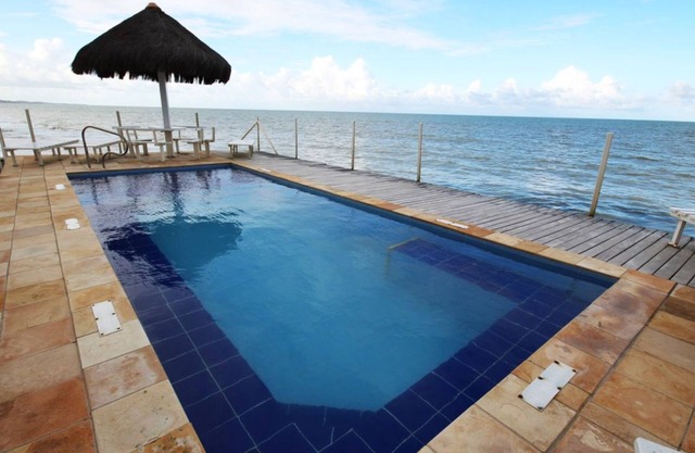 Apartment 02 side/sea view, ground floor, 1 suite and 1 bedroom. Solar Maradentro