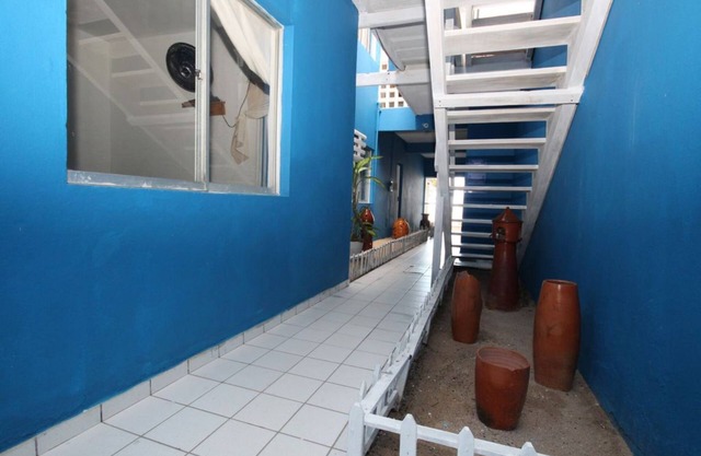 Apartment 04 side/sea view, 1st floor, 1 suite and 2 bedrooms. Solar Maradentro