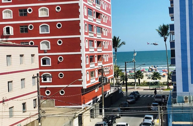 Apartment 100 meters from Praia Grande - Vila Tupi