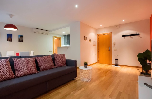 Apartment '2 Bedroom in Maragall' with Wi-Fi and Air Conditioning