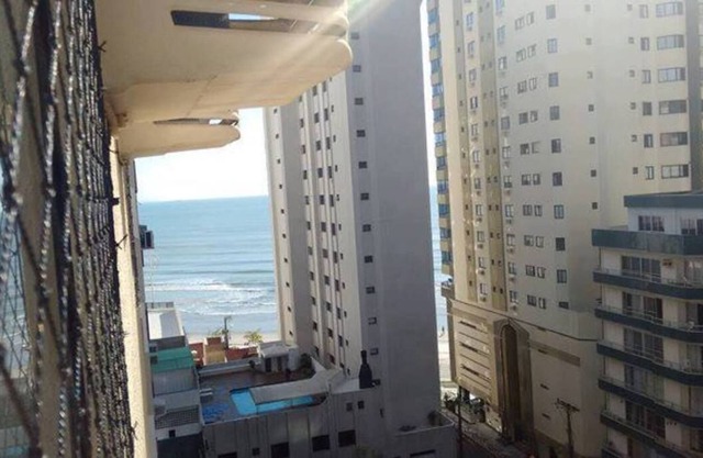 Apartment 2 Bedrooms, 2 Bathrooms Barra Sul / Centro - Quadra Mar Screen and space for 2 cars 6 people