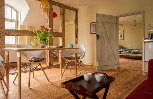 Apartment 3 "A touch of Asia" in the Dechowshof manor house