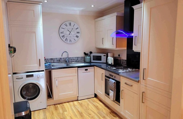 Apartment 3 - Beautiful 1 bedroom, luxury apartment close to town centre.
