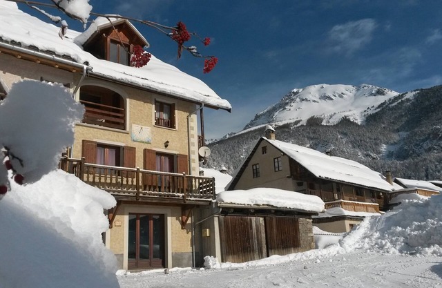Apartment 3 Etoiles au pied du COL DE L ' IZOARD ARVIEUX 5 persons