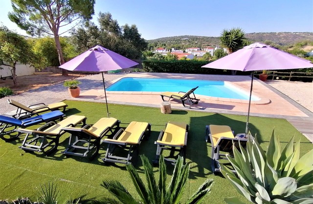 Apartment 3 Rooms Algarve, WIFI, AC, Tabel tennis, BBQ, pool