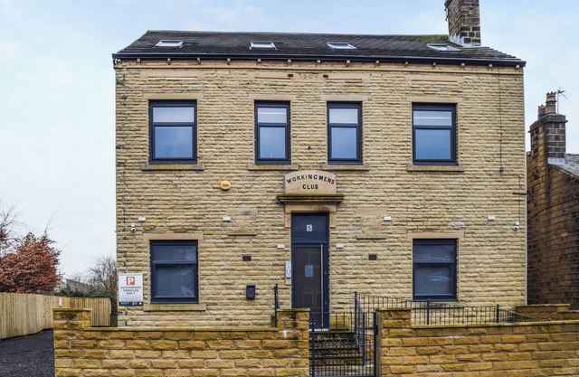 Apartment 3 - UK48906