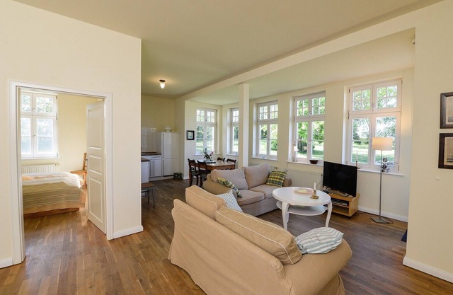 Apartment 4 on the water for 4 people Gut Grubnow on Rügen