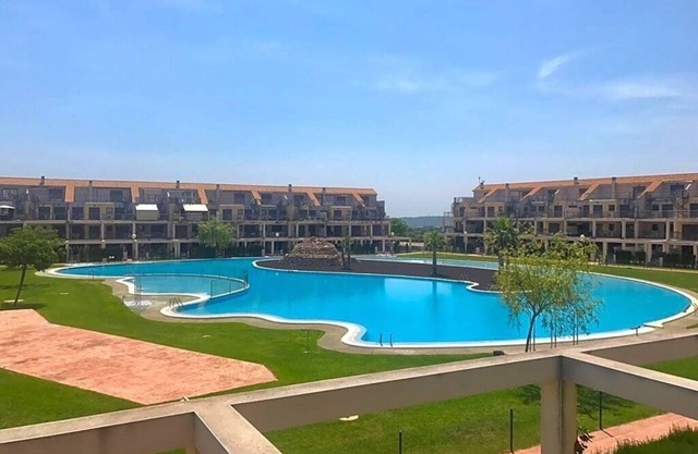 APARTMENT 6 BEDS SANT JORDI - VINAROS SPAIN IN THE GOLF PANORAMICA