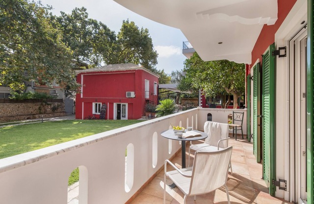 Apartment 'A Standard Two-Bedroom' with Shared Terrace, Wi-Fi and Air Conditioning