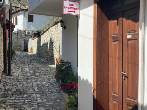 Apartment Altin in old town