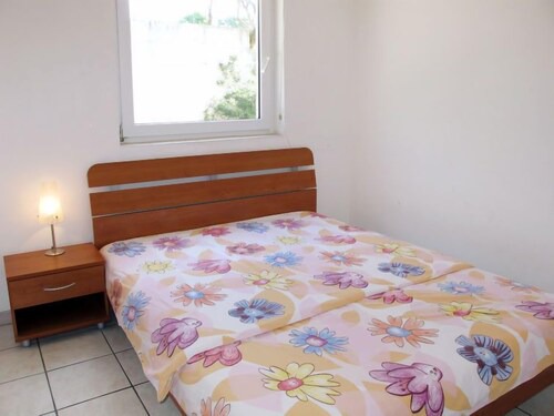 Apartment Andrea (RAB103) in Rab/Rab - 8 persons, 4 bedrooms