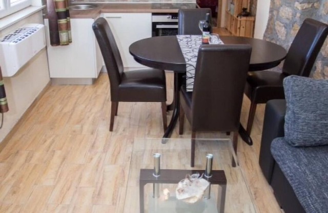Apartment Any - One Bedroom Apartment with Terrace and Sea View