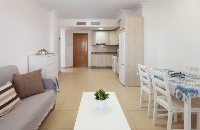 Apartment 'Apartamento La Cala' with Sea View, Wi-Fi and Air Conditioning