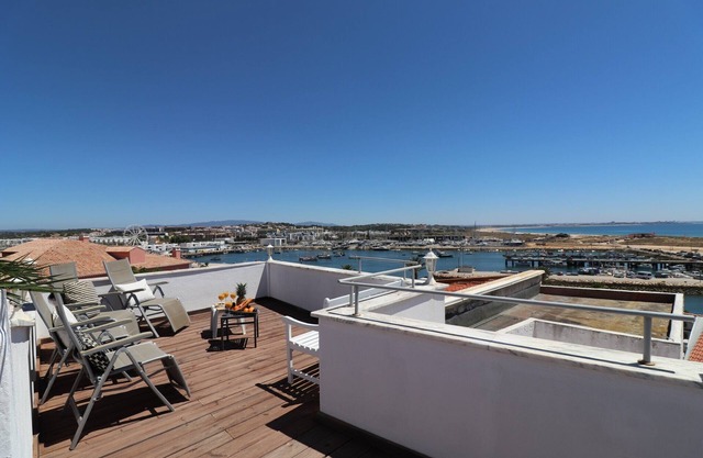 Apartment 'Apartamento Vista Marina' with Sea View, Private Terrace and Wi-Fi