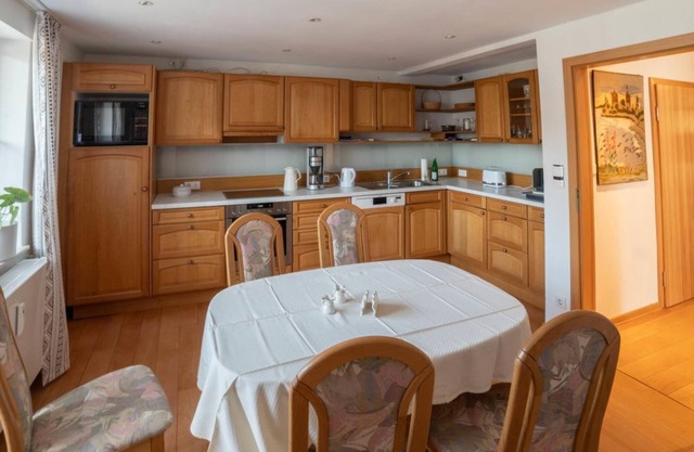 Apartment/apartment, shower and bath, WC, balcony - Ferienwohnung Am Waldrand