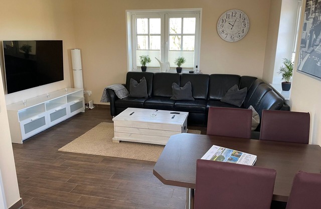 Apartment/apartment, shower, WC, 1 bedroom, upper floor - Ferienwohnung zum Herold