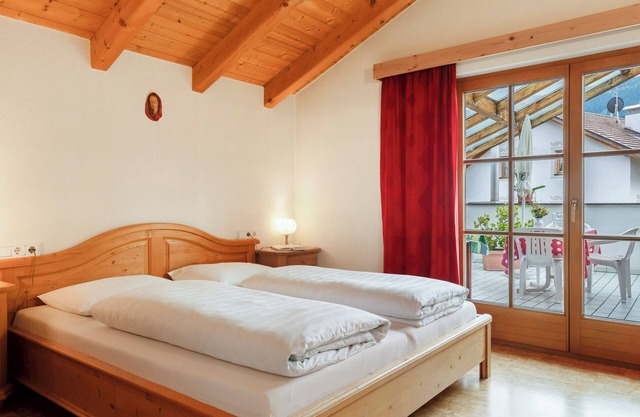 Apartment 'Appartment Family' with Mountain View, Shared Garden and Wi-Fi
