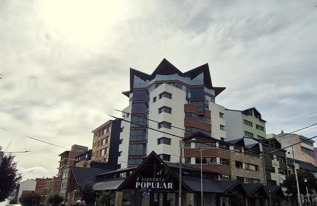 Apartment Cardinal Point